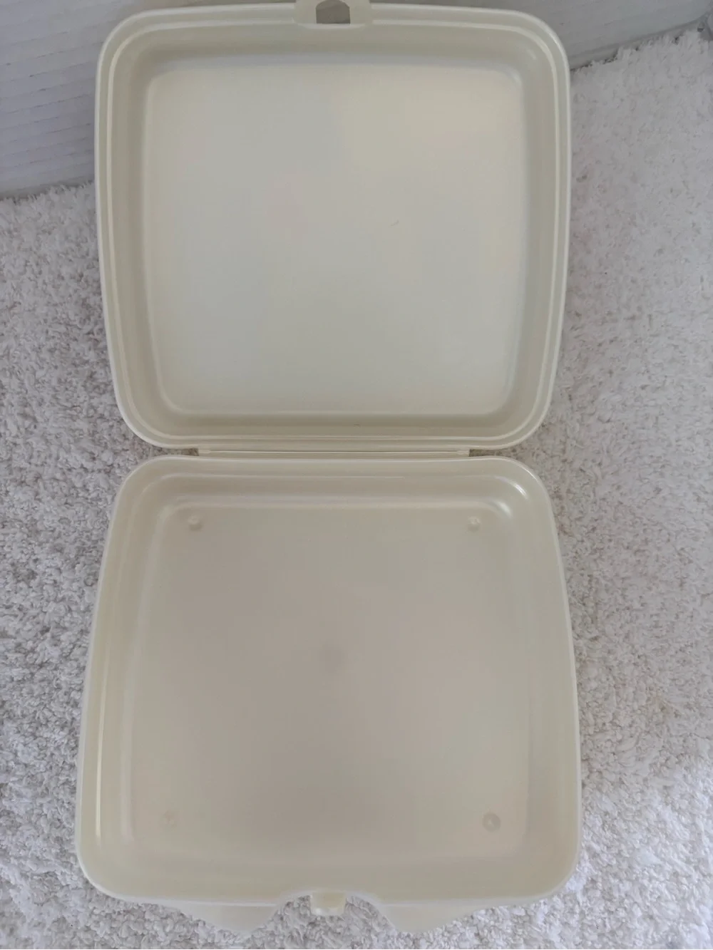 Tupperware Kids Disney Beauty & the Beast Sandwich Keeper & Snack Cup Set 1990’s